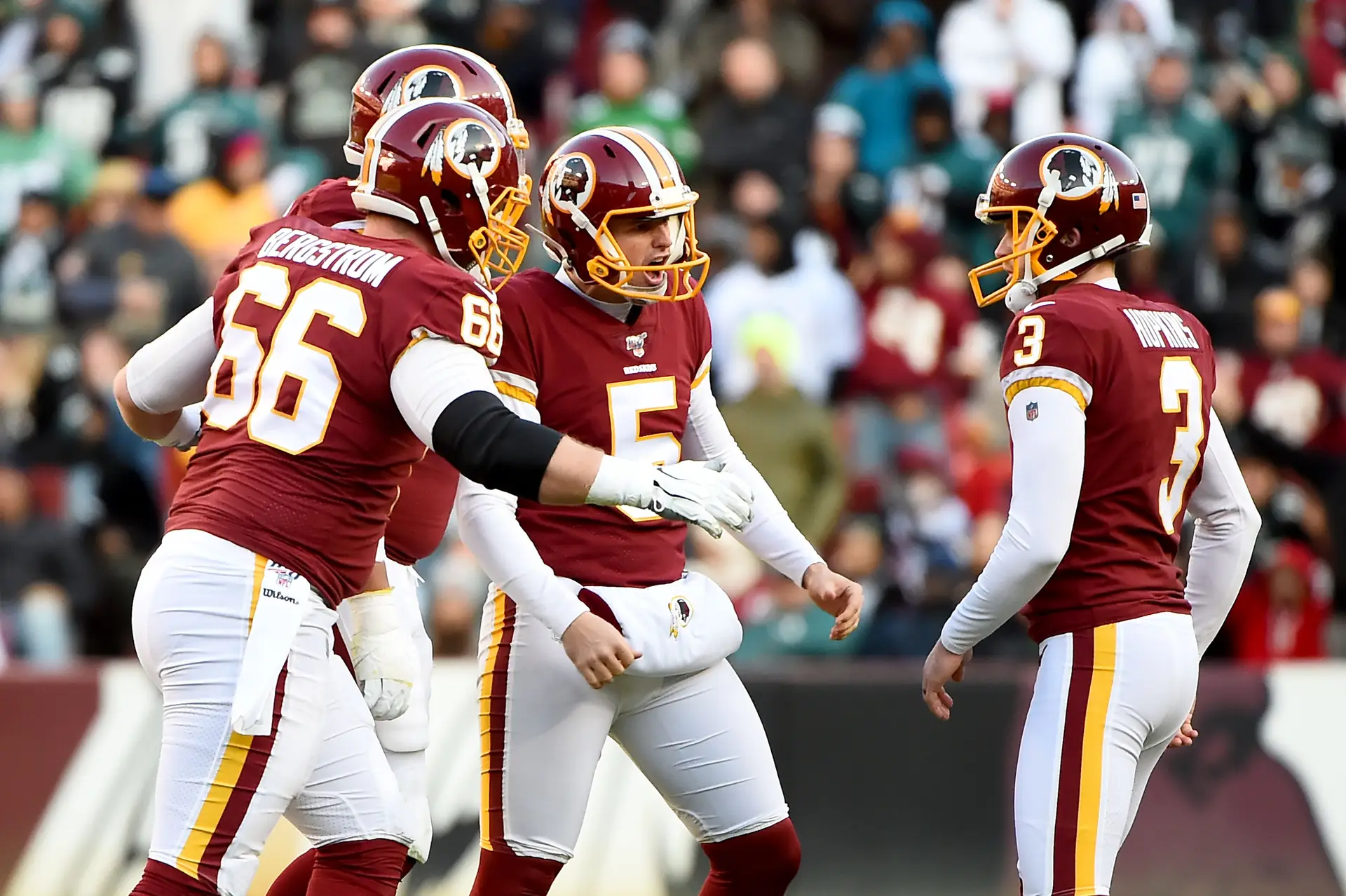 Caíram estátuas, caíram bandeiras. Agora, a morte de George Floyd pode fazer finalmente cair o nome dos Washington Redskins