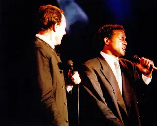 Neno no dia em que atuou com Julio Iglesias
