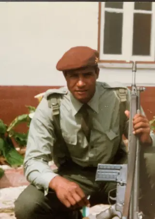 Neno foi à tropa em 1983/84