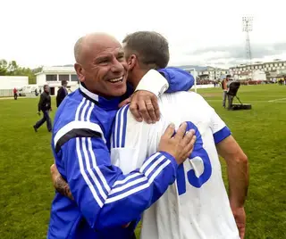 A festejar a subida do Feirense