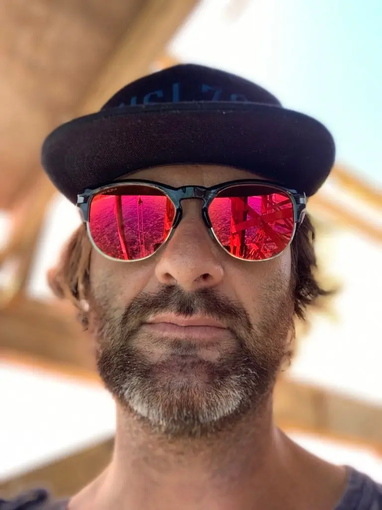 Nuno é português, juiz de surf e vai estar nos JO a avaliar os melhores. Diz que surfa com eles, mas mantém a distância para ser “credível”