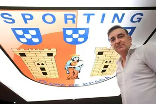 Esta é a nova forma de Carlos Carvalhal pensar o treino e o jogo: “Os sistemas, aquilo que definimos como 4-4-2 e 4-3-3, são castradores”