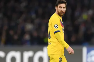 Messi indeciso: fica no Barcelona ou vai para o PSG ou para o Manchester City?