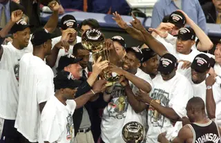 A equipa que em 1999 deu o primeiro título aos Spurs. Daí para cá, San Antonio venceu mais quatro