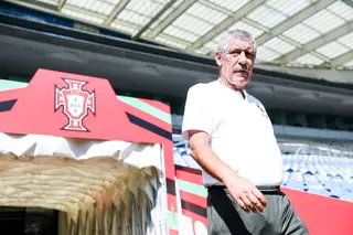 A seleção está de volta, 10 meses depois. Sem Ronaldo