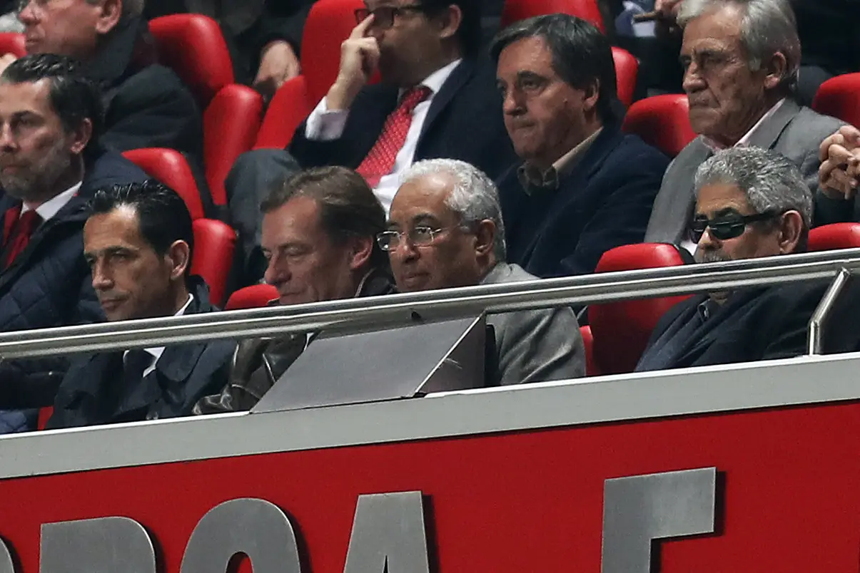 “António Costa não devia participar nas eleições do Benfica, muito menos na defesa de Vieira. A não ser que este mande mais do que julgamos”