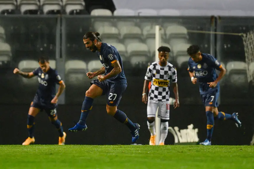 As linhas do fora de jogo que anula o empate do Boavista