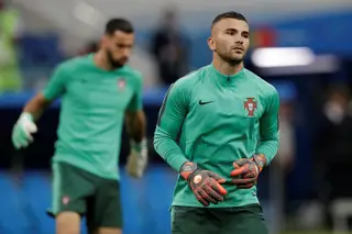 Covid-19. E vão dois infetados na Seleção: Anthony Lopes dispensado