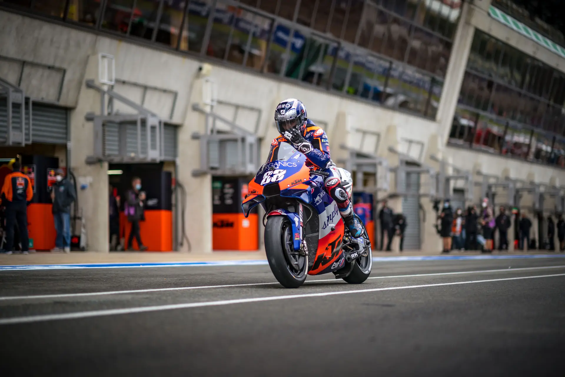António Costa anuncia que não haverá público no MotoGP: "O que aconteceu na Fórmula 1 é absolutamente inaceitável e irrepetível"