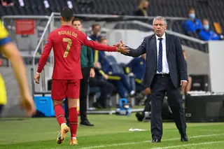 Fernando Santos e o teste positivo de Cristiano: "Temos feito tudo bem feito e infelizmente isto aconteceu. Ele está a gerir muito bem"