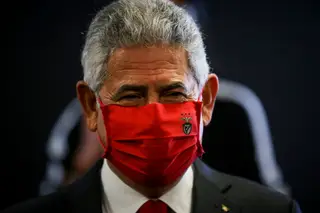 Se eu perguntasse a Luís Filipe Vieira quem gosta dele no Benfica, qual seria a resposta? Talvez numa entrevista isto seja esclarecido