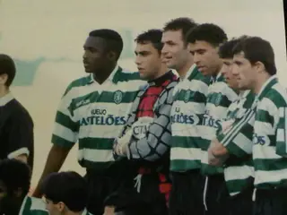 Paulo Costinha ao lado de Marco Aurélio (1ª à esquerda) no Sporting