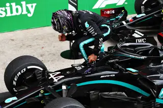 Lewis Hamilton ganhou uma corrida outra vez, e então?