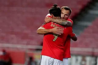 Em direto: Benfica 2-0 Famalicão (fim)