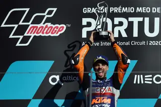 Miguel Oliveira: "É surreal. É com este tipo de corrida que sonhamos. Ter a família aqui deu-me uma força enorme"