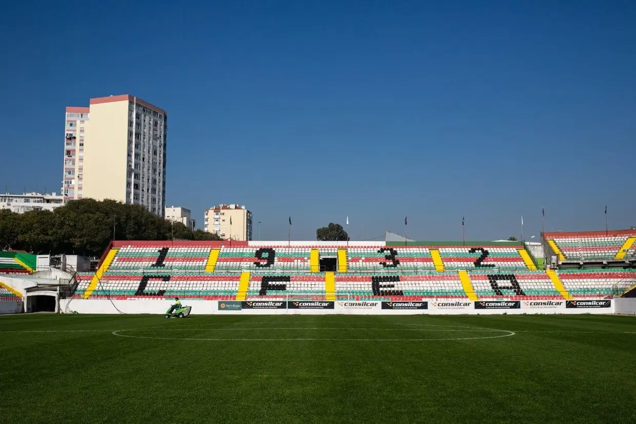 Tribuna Expresso Grandes Jogos Estadio Novo Vida Nova As Imagens Da Renovacao Do Estrela Da Amadora