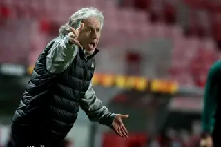 Jorge Jesus: “O VAR tem de mudar. Se vamos analisar todos os toques com o dedo, não há futebol. Isto não é basquetebol”