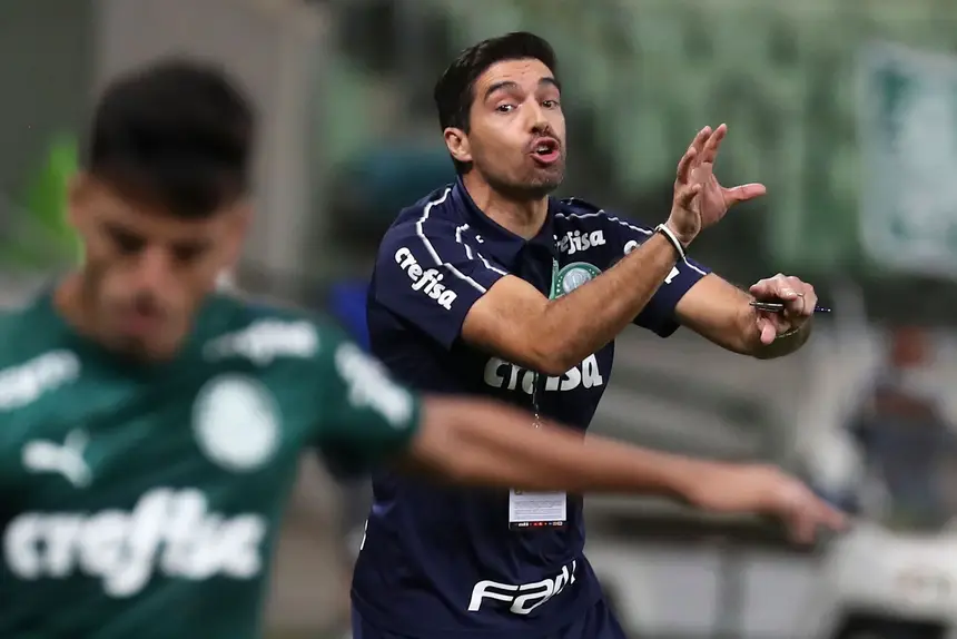 Abel leva Palmeiras às meias-finais da Libertadores pelo quarto