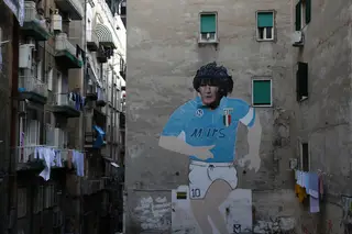 Nápoles, a cidade que pretende converter-se na “Maradonalândia”