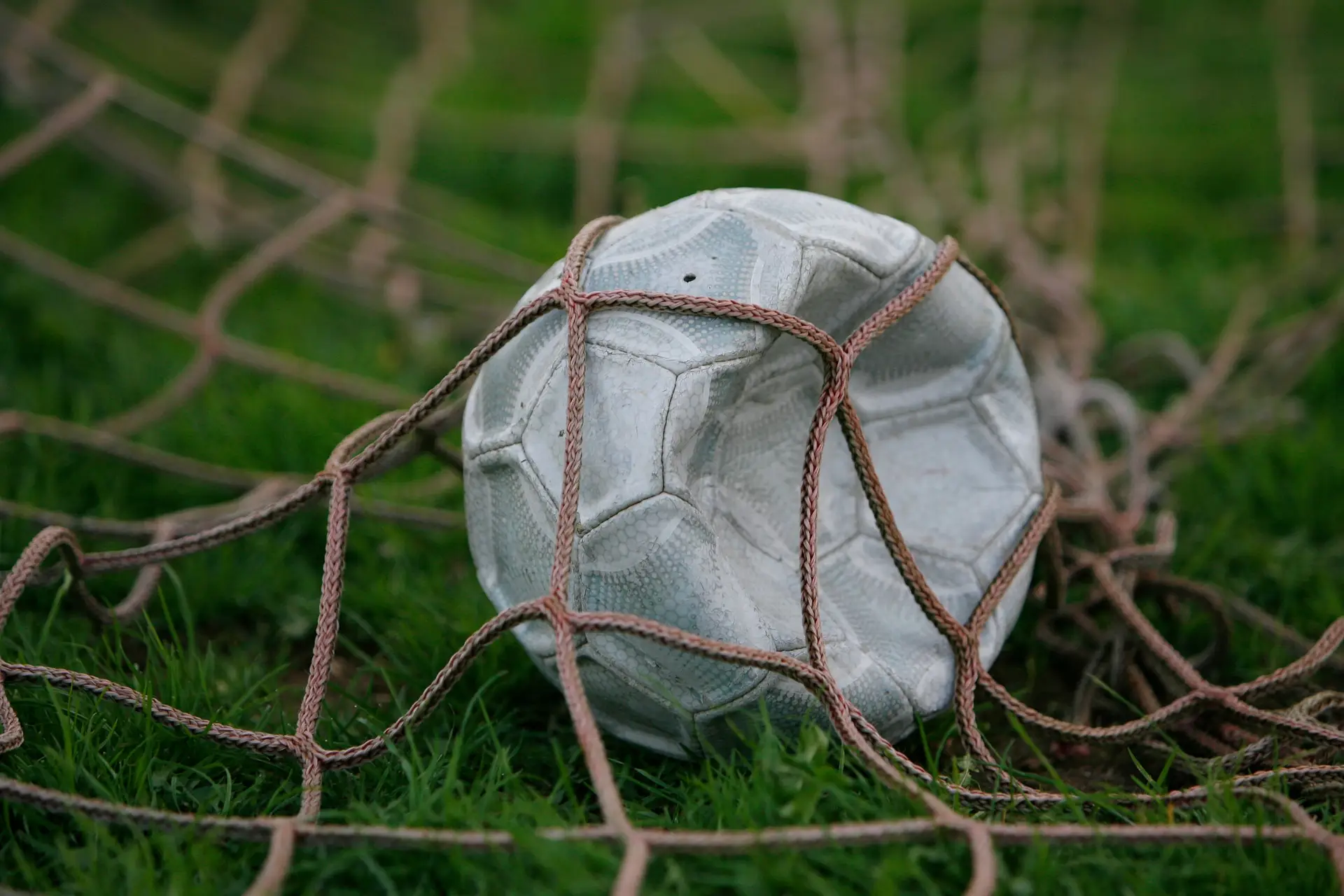 Ronaldo tocou ou não na bola? FIFA vai analisar golo - SIC Notícias