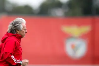 Jorge Jesus: "Pusemo-nos a jeito numa situação fácil de controlar. Não podemos sofrer golos destes"