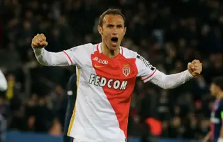 Ricardo ruma ao Monaco em 2013/14