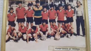 Idalécio (2º atrás à esquerda) começou a jogar futebol de 7, com 10 anos, no Atlético do Montijo