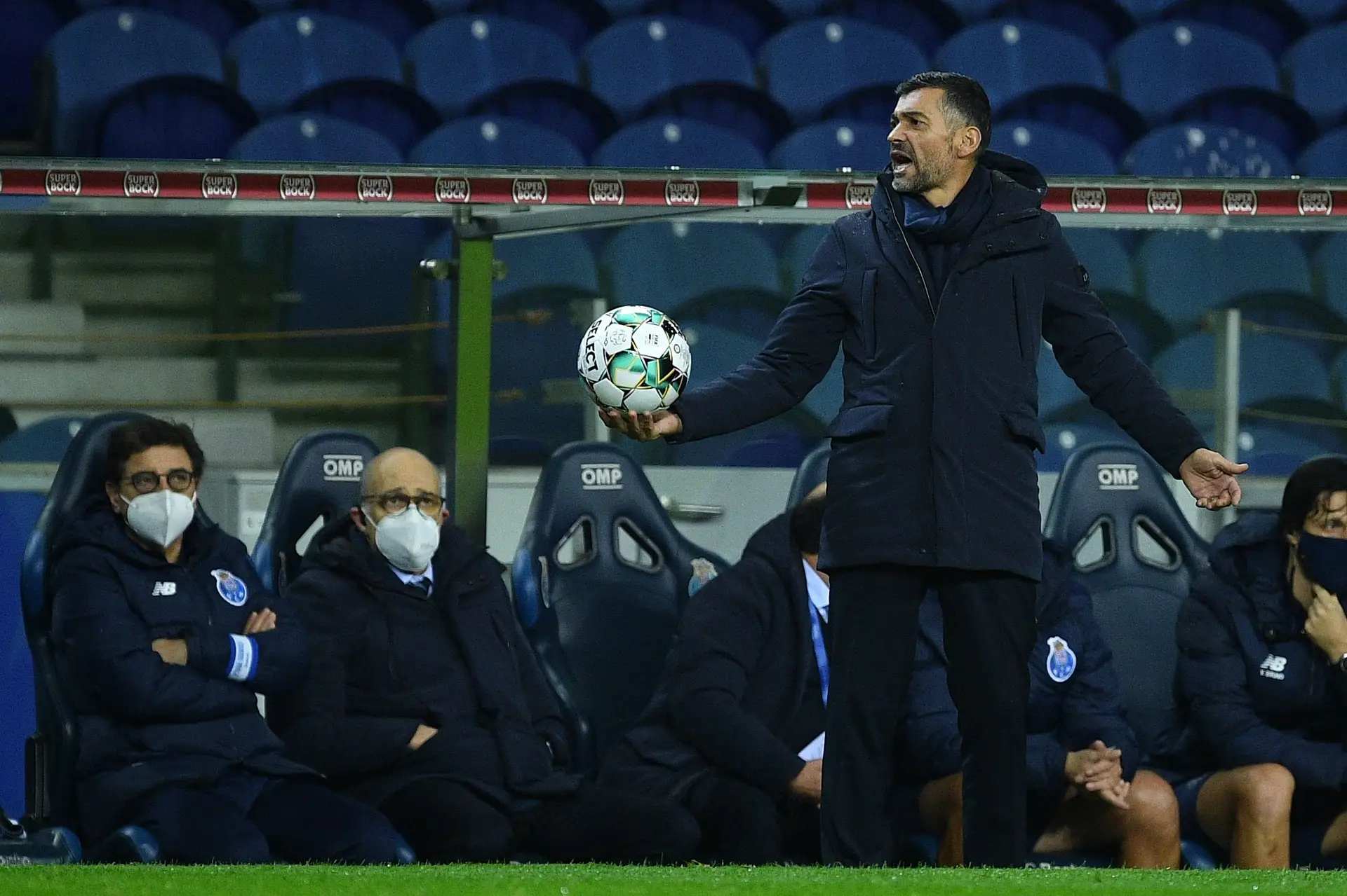 Sérgio Conceição: "Andamos a criar muitas situações de golo e não concretizamos. Somos poucos eficazes"