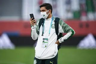 Abel antevê dificuldades para o Palmeiras no Mundial de clubes, mas promete solução: "Se não temos cão, vamos caçar com gato"