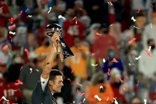 A covid-19 ganhou a Super Bowl? Críticos apontam o dedo à ausência de distanciamento social e aos muitos fãs sem máscara