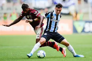 FC Porto aguarda a chegada de Pepê no verão. Em sentido contrário vão 15 milhões de euros