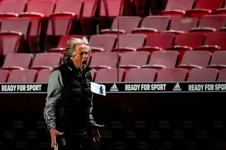 Jesus: "O adversário foi crescendo, com muito antijogo, não é? Assim que ficou a ganhar... O 'keeper' tirou 10 minutos ao jogo"