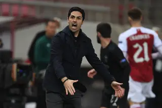 Mikel Arteta: "Foi demérito nosso. Oferecemos dois golos e sofremos muito mais do que devíamos"