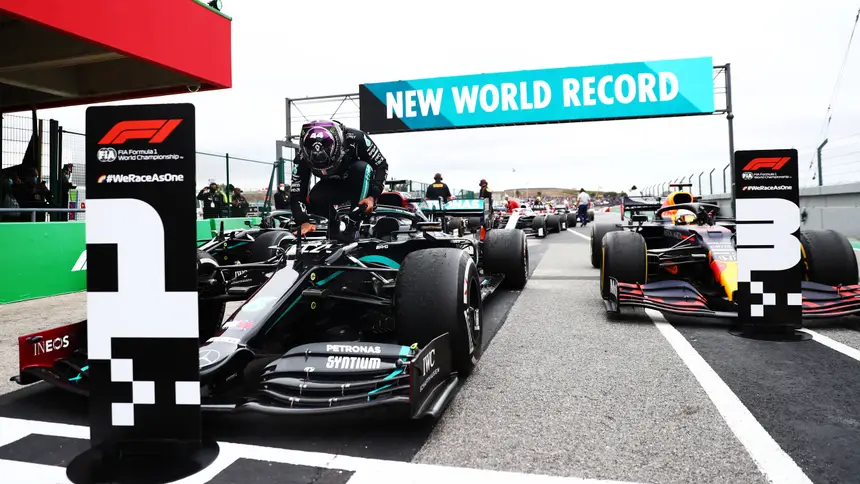 Grandes Jogos Agora Sim E Oficial Formula 1 Regressa A Portugal Corrida A 2 De Maio Em Portimao Tribuna Expresso