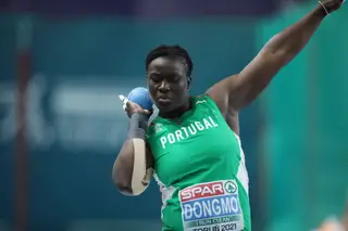 Auriol Dongmo dá a primeira medalha de ouro a Portugal nos Europeus de pista coberta