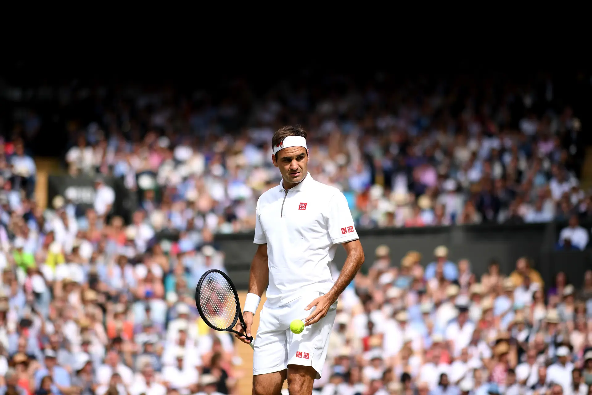 Roger Federer será novamente operado e estará fora "muitos meses". Mas suíço ainda quer voltar a jogar