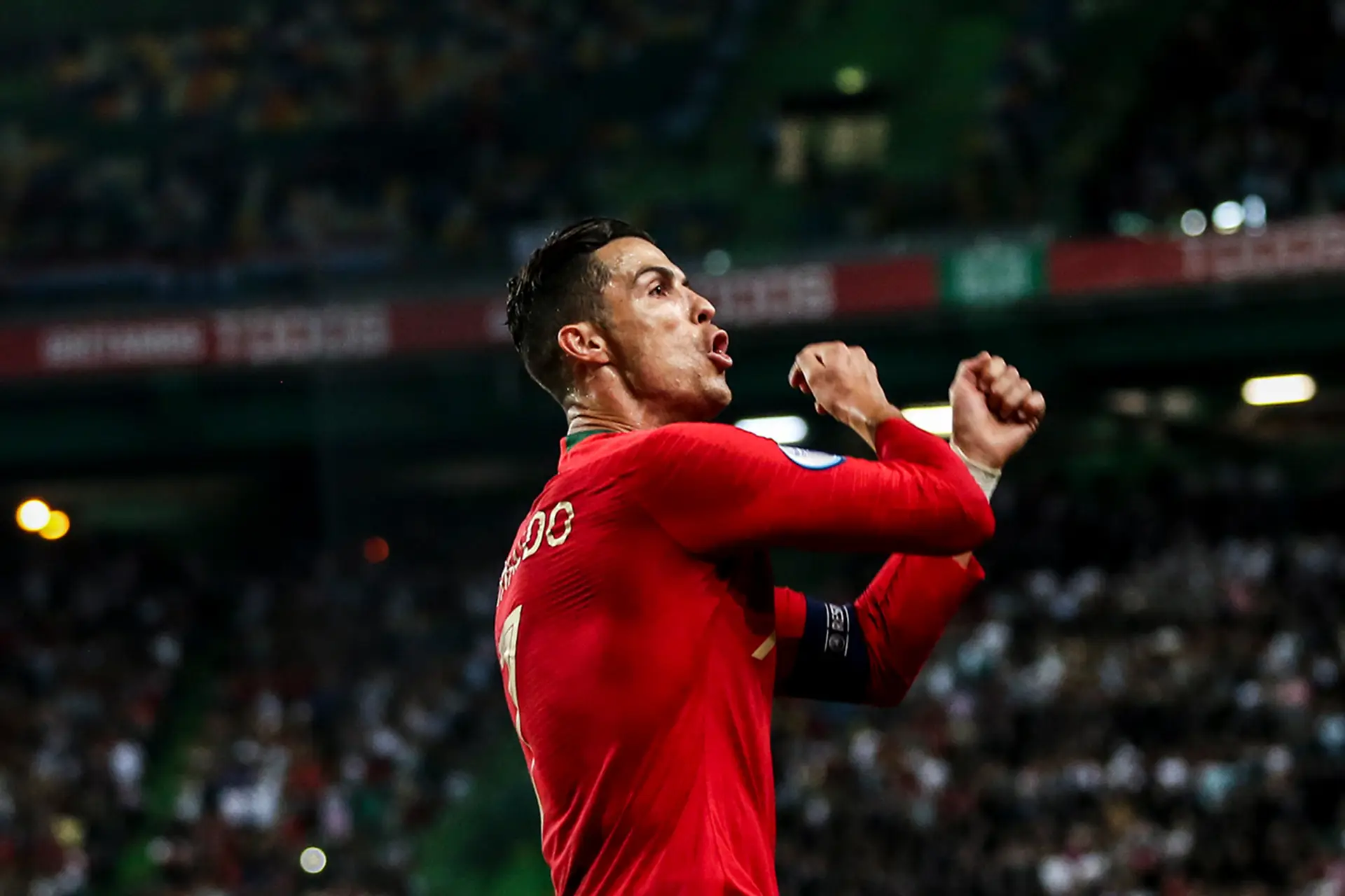 A 197.ª vez de Cristiano Ronaldo com a camisola de Portugal traz novo  recorde: é o jogador mais internacional de sempre