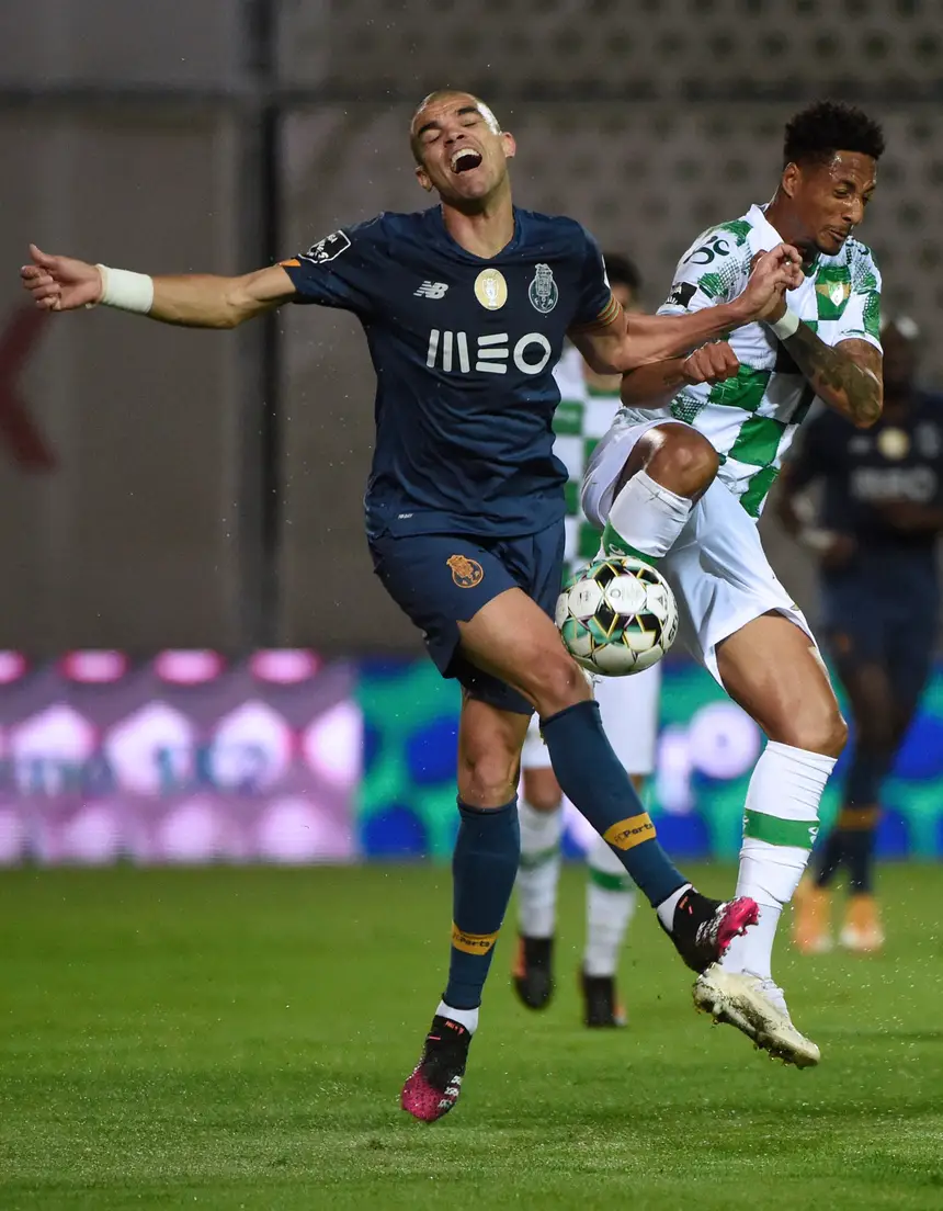 LIGA DOS CAMPEÕES: ASSISTÊNCIA DE NANU NA VITÓRIA DO PORTO FRENTE