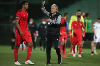 Jorge Jesus: "O Everton está no golo e em três assistências que poderiam ter dado golo. É este o Everton que eu conheço"