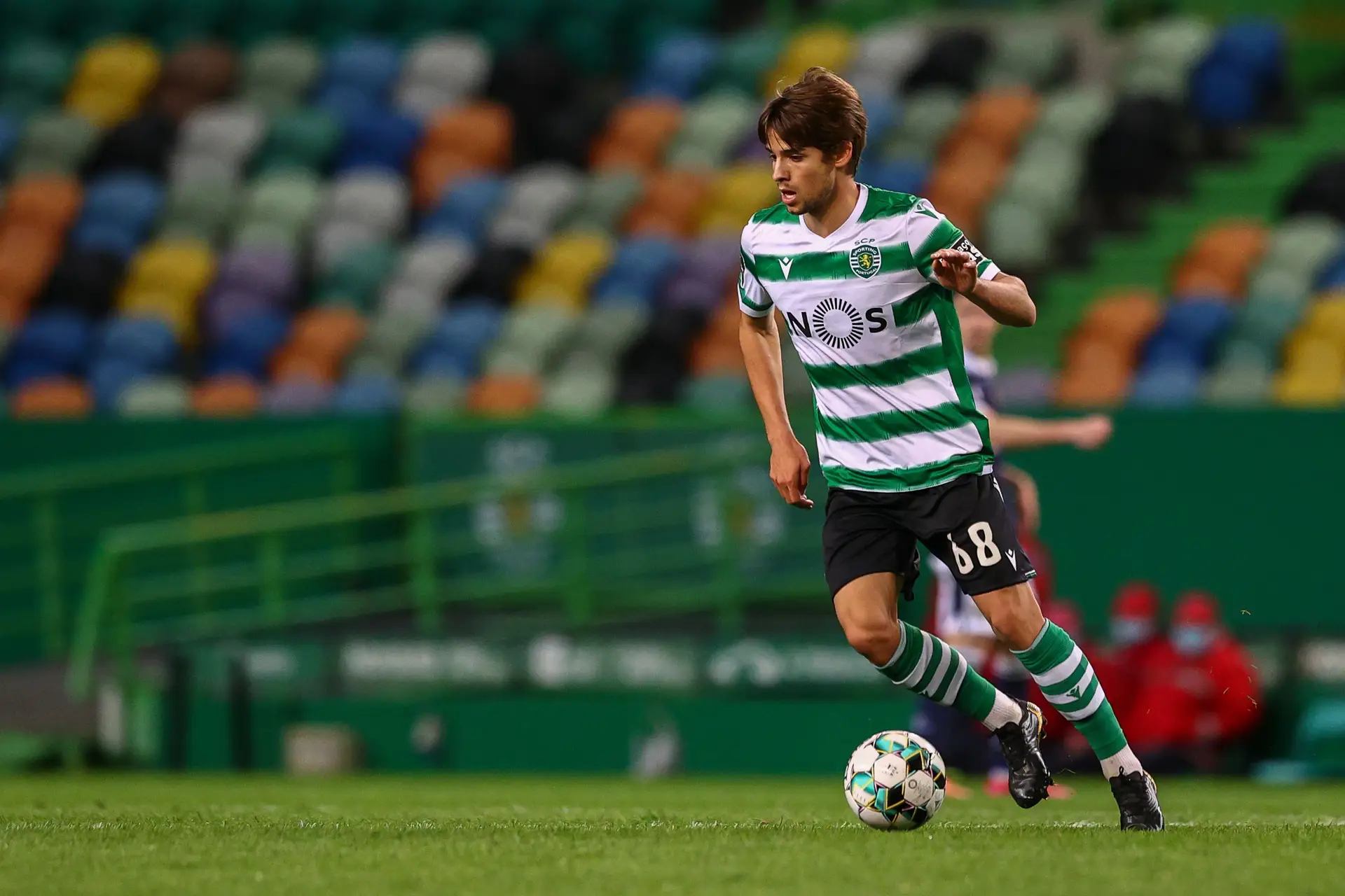 Daniel Bragança sofre lesão grave no joelho direito em jogo de pré-época e terá longa paragem