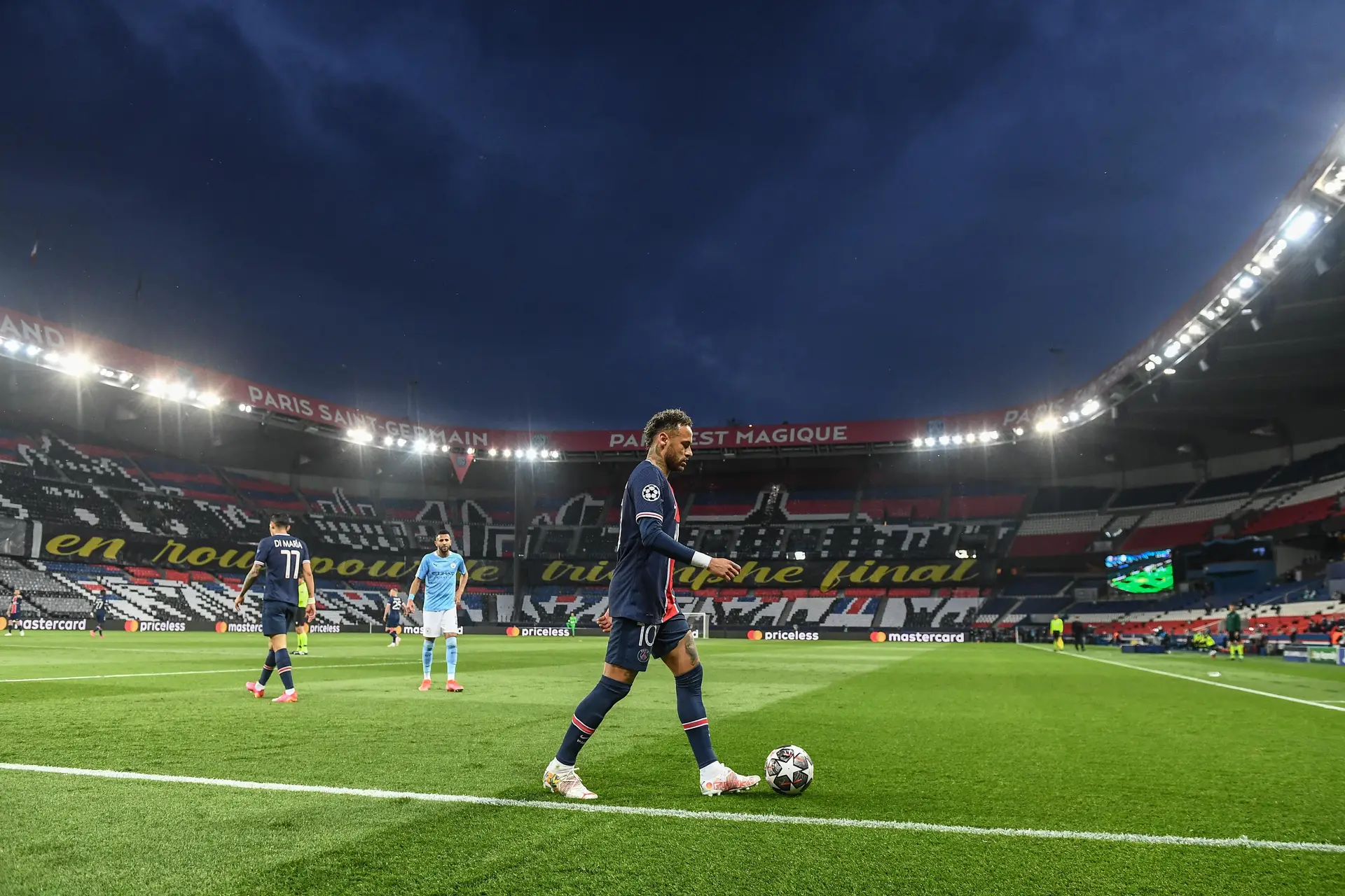 City ou PSG: a final de quem tiver a bola