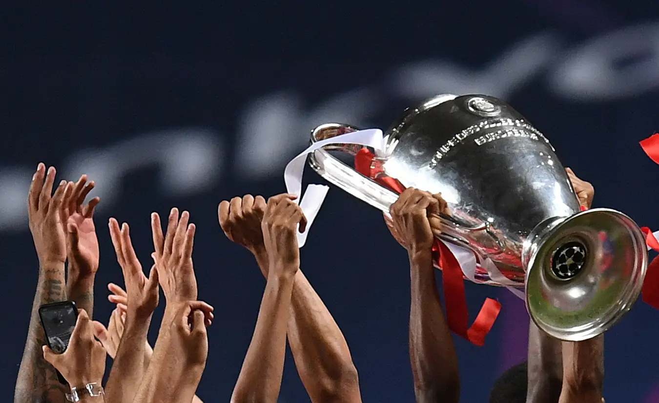 UEFA garante que a maioria dos adeptos viajará em charters organizados