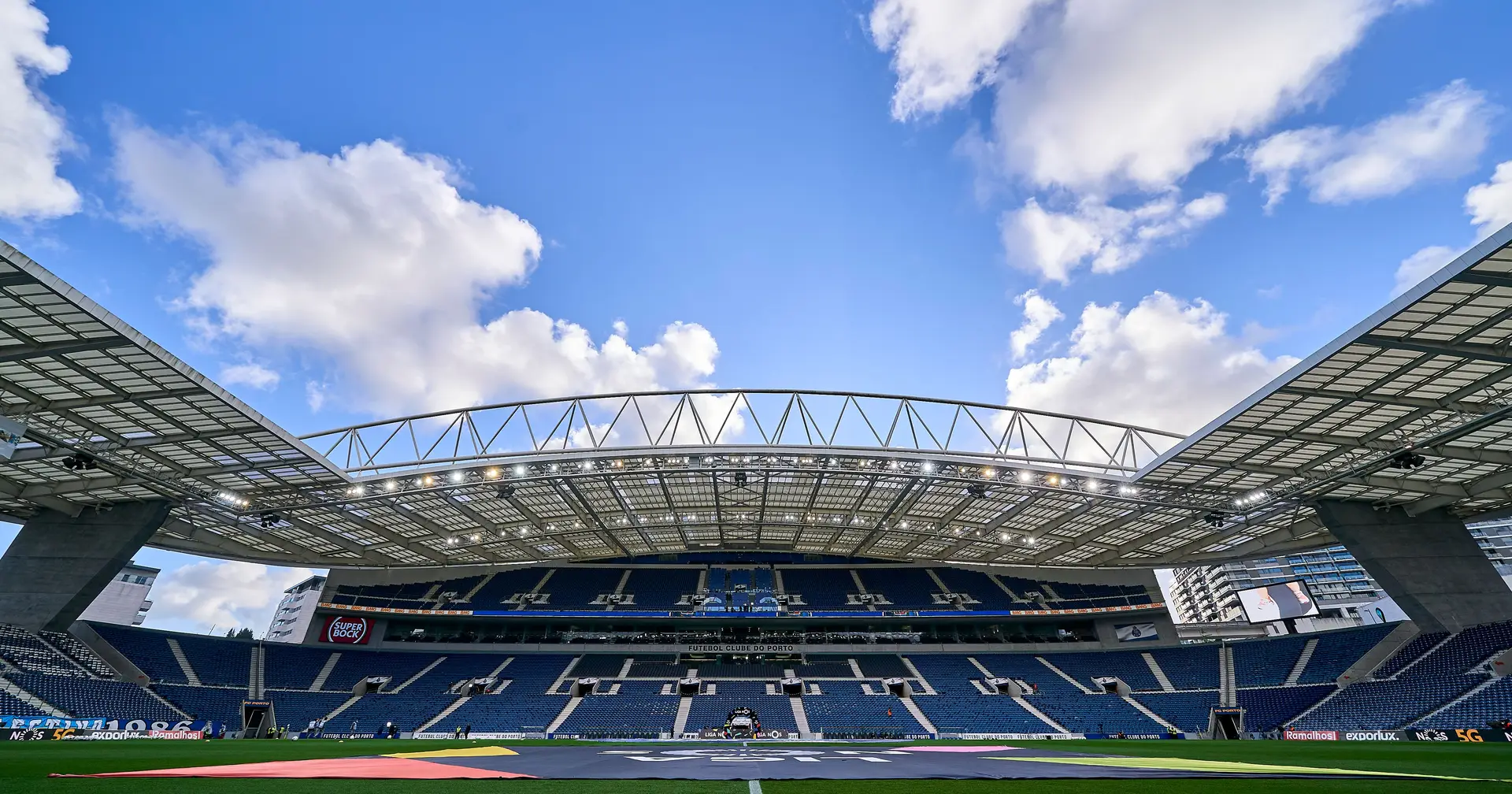 Decisões da Champions jogam-se no Dragão. FC Porto já prepara