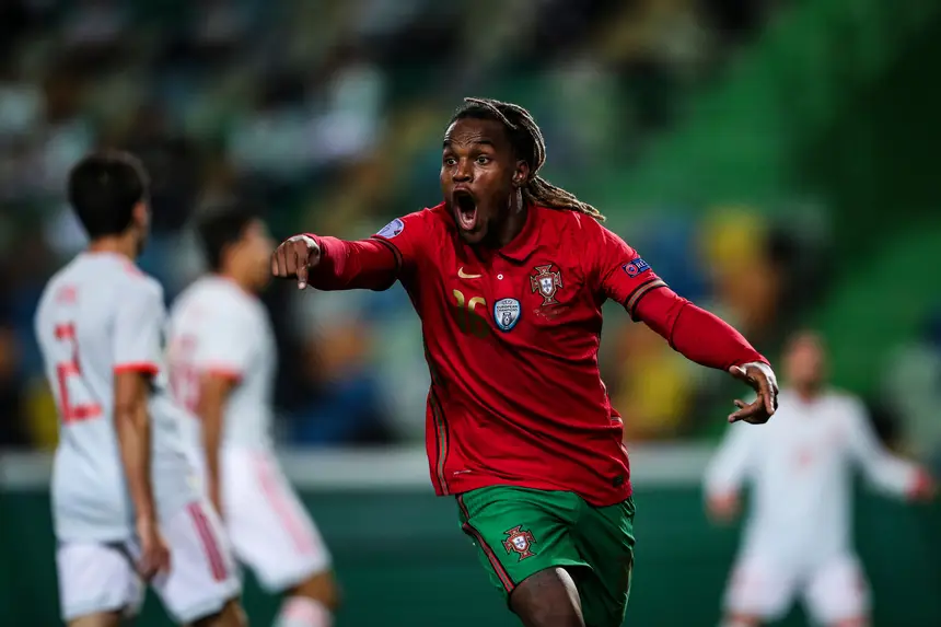 Grandes Jogos A Reabilitacao Da Carreira De Renato Sanches No Lille E Ao Servico Da Selecao Nao Escapou A Imprensa Inglesa Tribuna Expresso