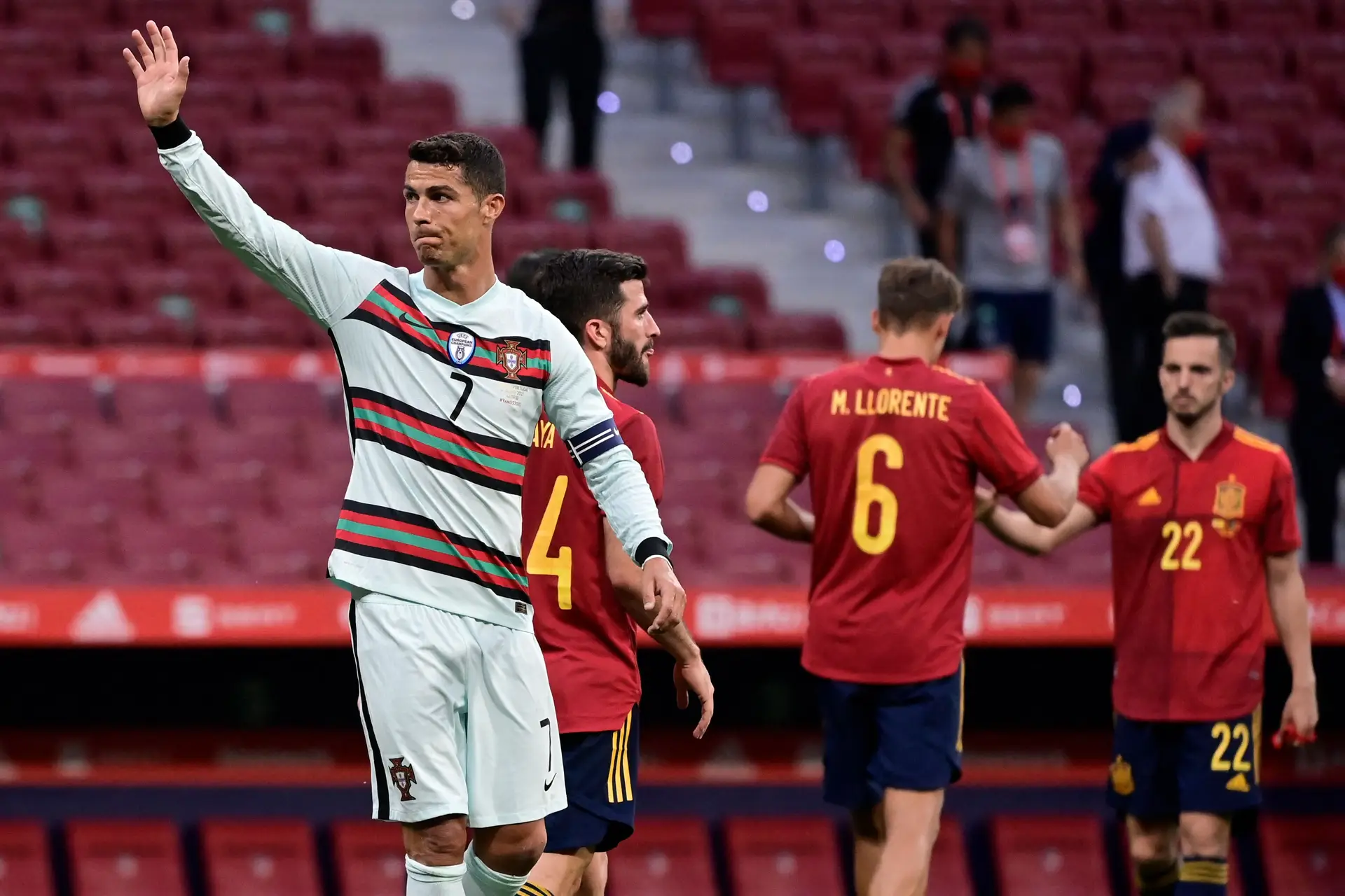 Um empate a zero, também conhecido como resultado de sonho para Fernando Santos