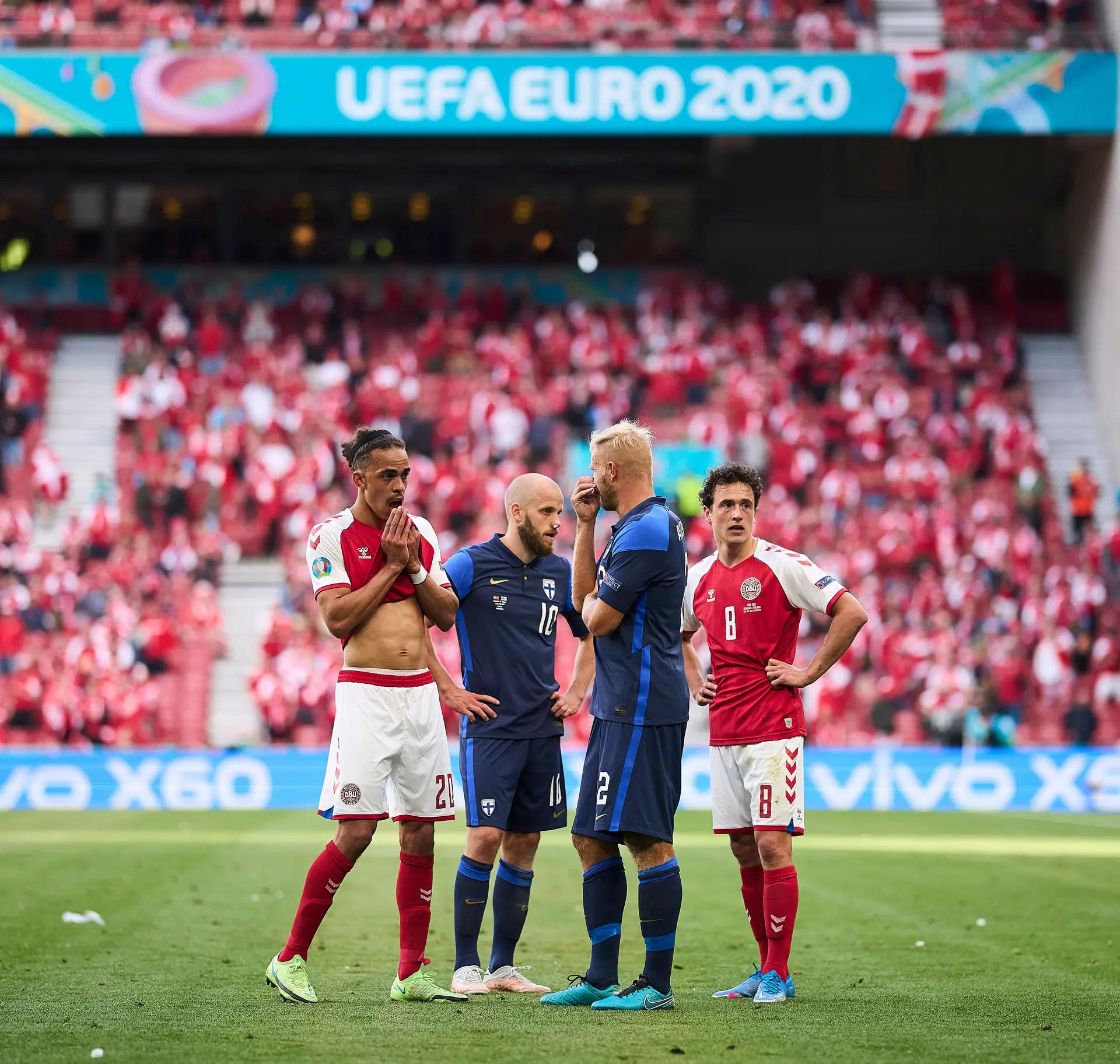 Federação dinamarquesa critica UEFA por ter retomado jogo com a Finlândia: "Foi uma decisão errada e completamente inaceitável"