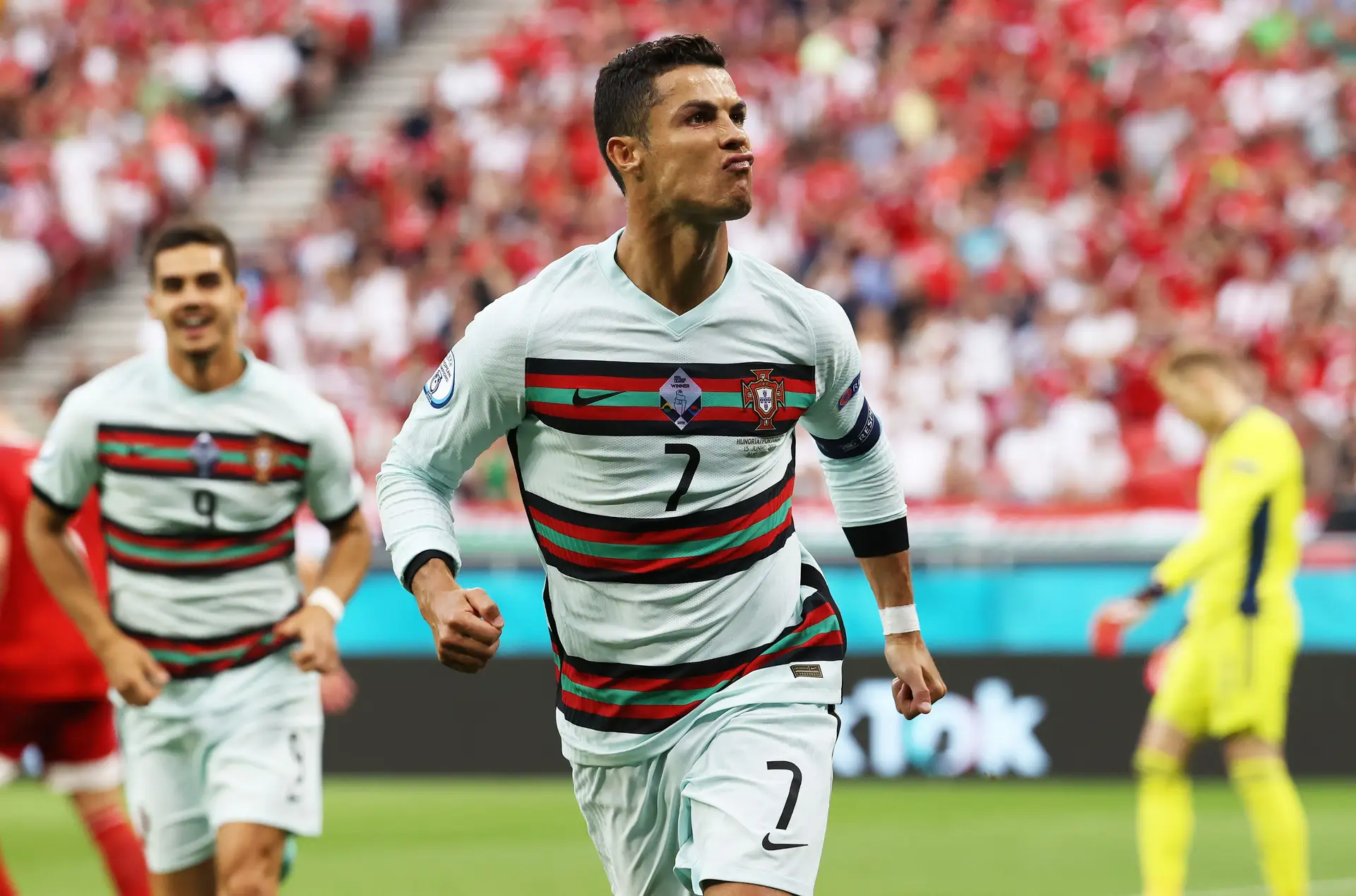 Cristiano Ronaldo iguala Ali Daei na lista dos melhores marcadores internacionais