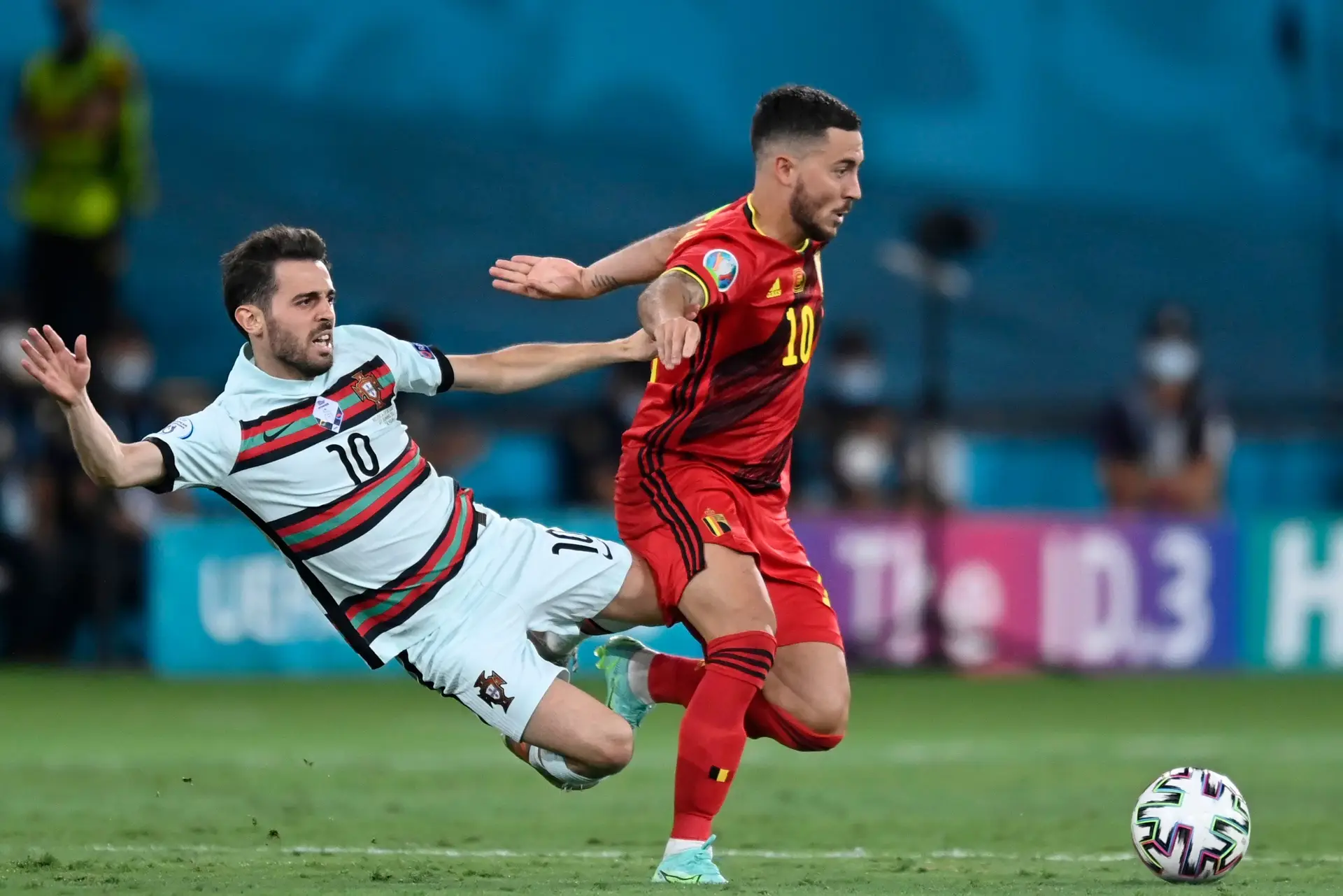 Um Bernardo que precisa de ir para a cama, o inter-turmas com Moutinho e a elegância de Ronaldo (por Diogo Faro)