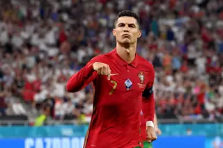 Aos 36 anos, uma primeira vez: Ronaldo acaba o Europeu como o melhor marcador