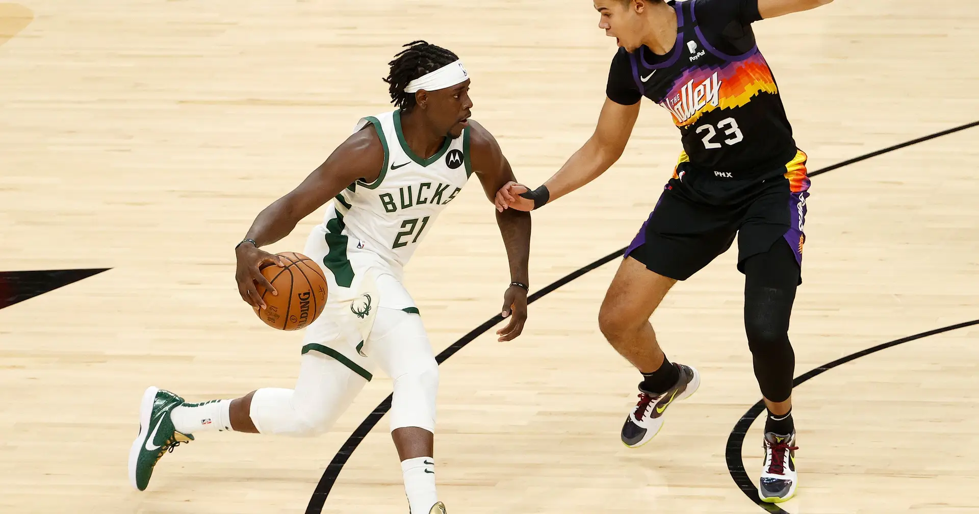 Jrue Holiday Deixa Os Bucks A Uma Vitória Do Título Da NBA | Tribuna ...